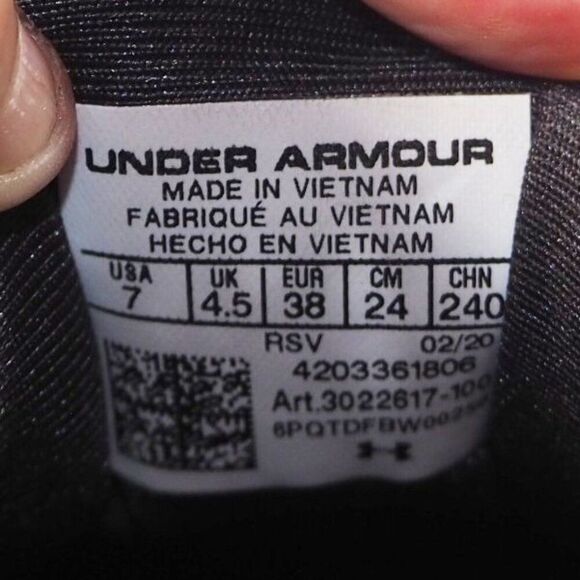 Under Armour Charged Breathe TR 2 'Black' Running Shoes 3022617-100 Women's 7 - Picture 10 of 11